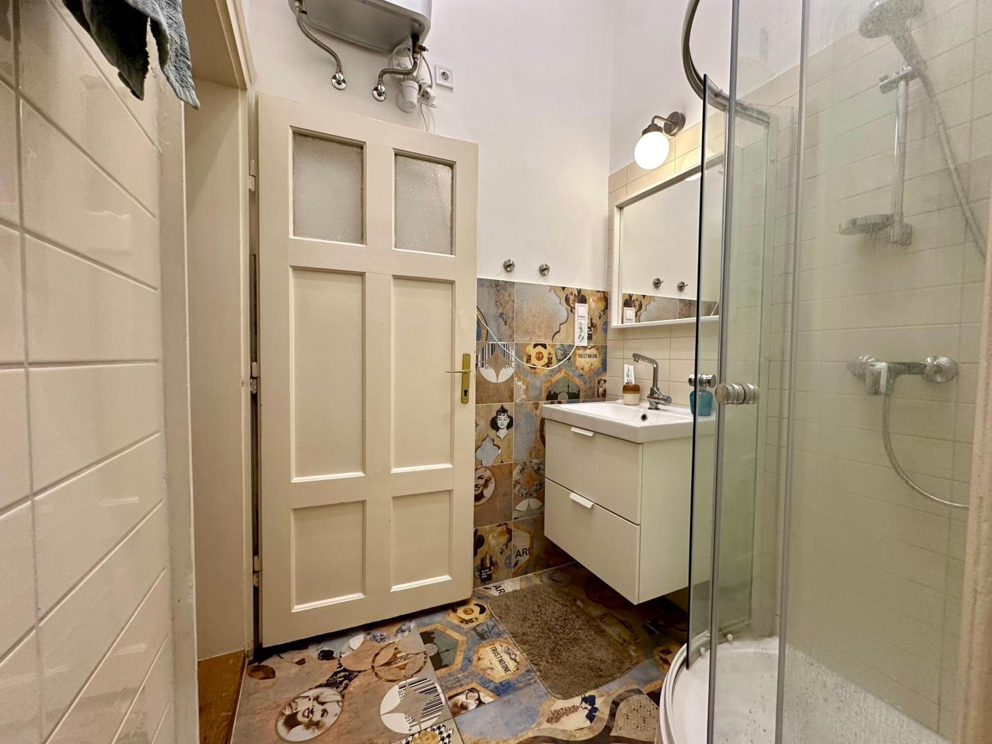Cozy Studio Flat In The Heart Of Budapest Budapeste Exterior foto